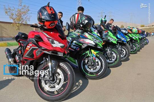 همایش موتورسیکلت و خودرو های کلاسیک و اسپرت