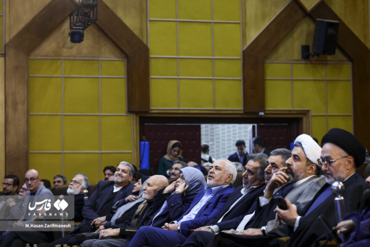 مراسم نخستین کنگره حزب عهد ایران (عدالت، همبستگی و دموکراسی) با حضور محمدجواد ظریف ، بهزاد نبوی و جمعی از دبیران‌کل احزاب اصلاح‌طلب و فعالان سیاسی برگزار شد.