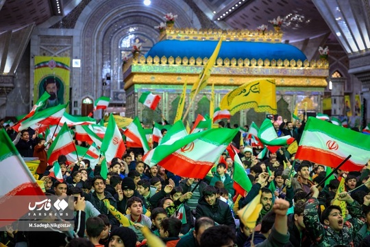 مراسم اجتماع باشکوه نوجوانان آرمانی لشکر قدس با حضور گسترده نوجوانان دهه‌های هشتادی و نودی در صحن مطهر مرقد امام خمینی (ره) برگزار شد