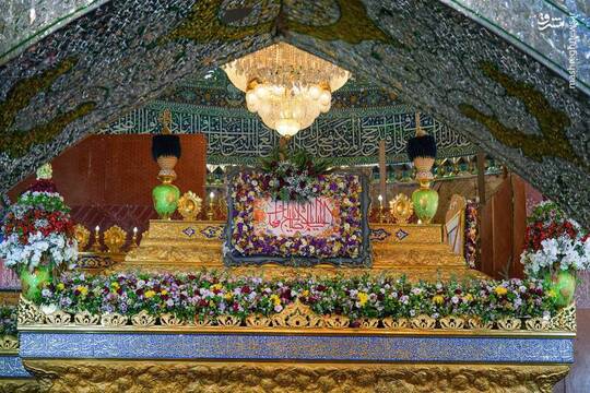 ضریح حرمین سامرا گل‌آرایی شد