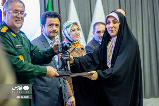 پرونده نهمین جشنواره رسانه‌ای ابوذر در تبریز با معرفی و تقدیر از برگزیدگان به کار خود پایان داد.