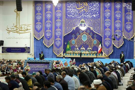 مراسم جزء خوانی قرآن کریم در روزهای ماه مبارک رمضان در شبستان امام خمینی(ره) حرم حضرت فاطمه معصومه(س) برگزار می‌شود.