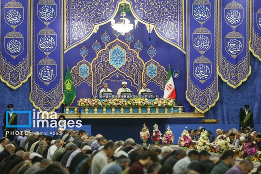 در ایام ماه مبارک رمضان مراسم جزء خوانی قرآن کریم عصر هر روز با حضور زائران و مجاوران در شبستان امام خمینی(ره) حرم حضرت فاطمه معصومه(س) برگزار می شود.