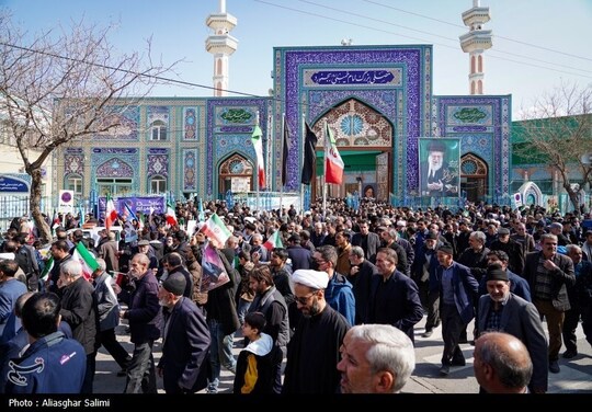 مردم بجنورد هم‌زمان با سراسر کشور با حضور در راهپیمایی بعد از نماز جمعه، خشم و انزجار خود را از تجاوز آمریکایی صهیونی به کشور ابراز کردند