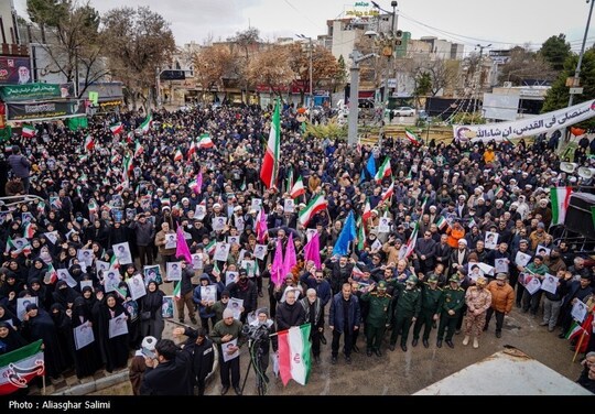 اجتماع مردمی بیعت با آیت‌الله سید مجتبی خامنه‌ای سومین رهبر معظم انقلاب اسلامی - بجنورد