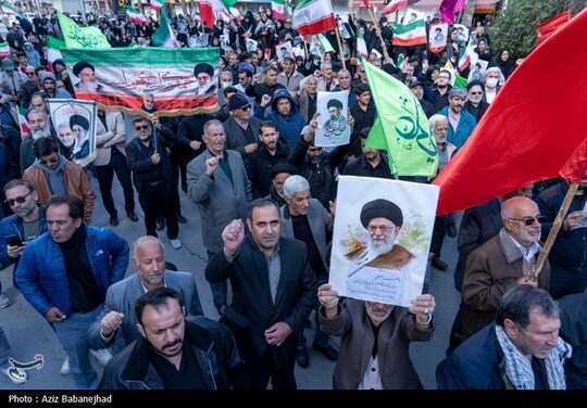 اجتماع مردمی بیعت با آیت‌الله سید مجتبی خامنه‌ای سومین رهبر معظم انقلاب اسلامی - خرم آباد