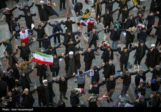 اجتماع مردمی بیعت با آیت‌الله سید مجتبی خامنه‌ای سومین رهبر معظم انقلاب اسلامی در مسجد مقدس جمکران.