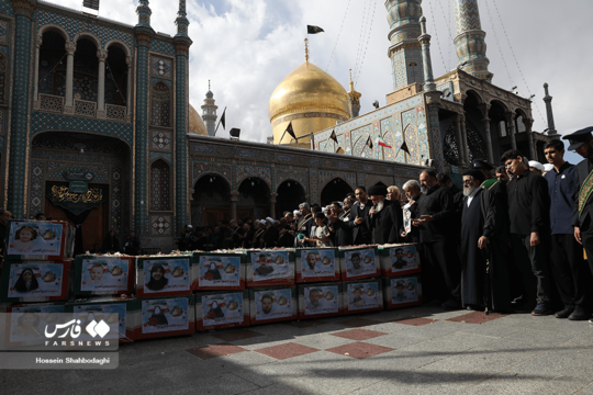 تشییع پیکر ۱۷ شهید جنگ رمضان در قم
