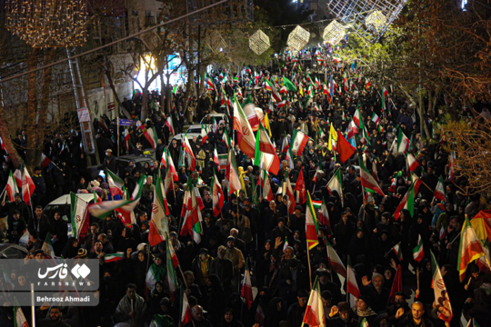 نوجوانان کرمانشاهی در همایش «نحن المنتقمون» با حضوری پرشور، اقتدار و انسجام خود را به نمایش گذاشتند و نمادی از ایستادگی نسل جوان در رویدادهای ملی و اجتماعی شدند.