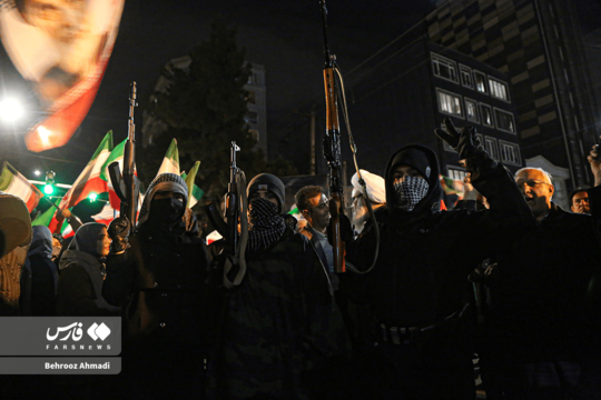 کرمانشاهیان همیشه در صحنه در سی و ششمین شب تجمع مردمی نحن المنتقمون شرکت کردند و خواستار نابودی کامل دشمنان متجاوز به خاک وطن شدند.