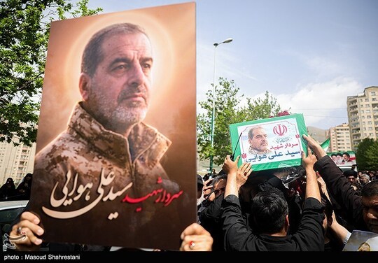 پیکر مطهر سردار رشید اسلام شهید سیدعلی موسوی هوایی، ‌ از مقابل مسجد پیامبر اعظم (ص) شهرک شهید محلاتی به سمت مقبره الشهدا تشییع شد.