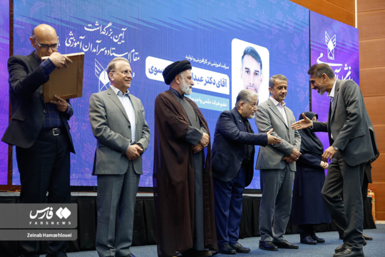 مراسم بزرگداشت روز معلم و تقدیر از اساتید برتر دانشگاه آزاد اسلامی، روز ۱۹ اردیبهشت با حضور عبدالحسین خسروپناه، و بیژن رنجبر برگزار شد.