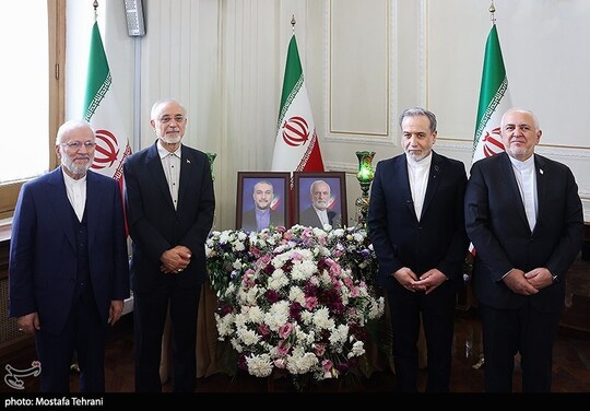 مراسم بزرگداشت وزرای خارجه شهید جمهوری اسلامی ایران (شهید امیرعبداللهیان و شهید خرازی) با حضورمنوچهر متکی،علی‌اکبر صالحی،محمدجواد ظریف وزرای اسبق امور خارجه و سید عباس عراقچی وزیر امور خارجه برگزار شد.