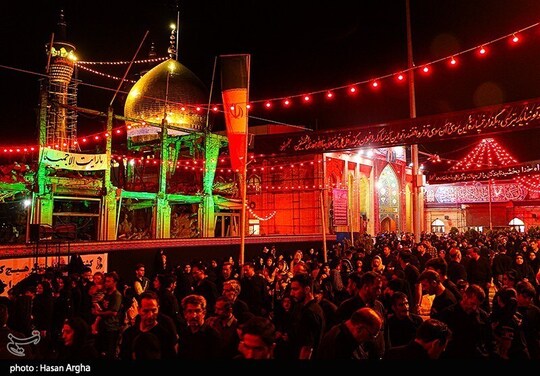 مراسم عزاداری شب ششم محرم باحضور عاشقان حسینی، در حسینیه اعظم زنجان برگزار شد.