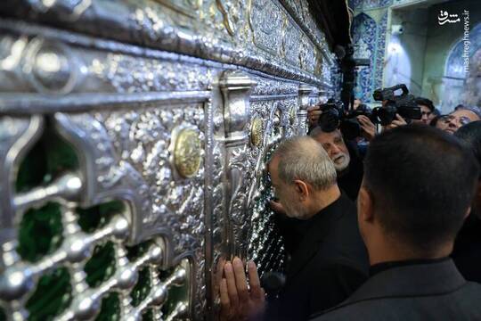 مسعود پزشکیان رئیس جمهور طی سفر به قم به زیارت حضرت معصومه سلام‌الله علیها مشرف شد.