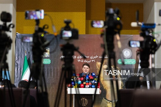 نشست خبری علی زینی‌وند، سخنگوی وزارت کشور در این وزارتخانه برگزار شد.