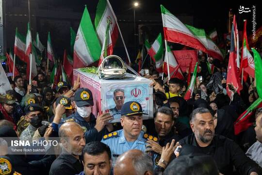 مراسم وداع با پیکر خلبان شهید مجید کاظمی در شیراز