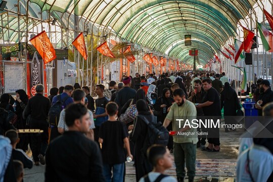 عبور زائران اربعین حسینی از مرز چذابه