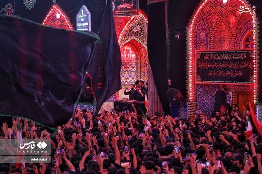 عزاداری زائران ایرانی با نوای حسین ستوده در کربلا