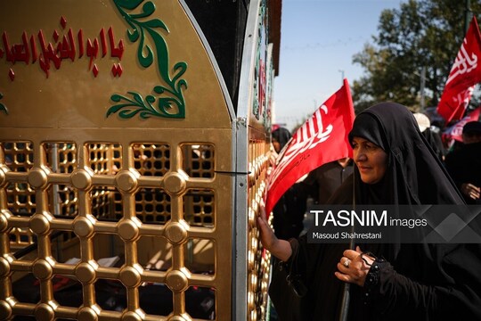 پیاده روی جاماندگان اربعین حسینی در تهران