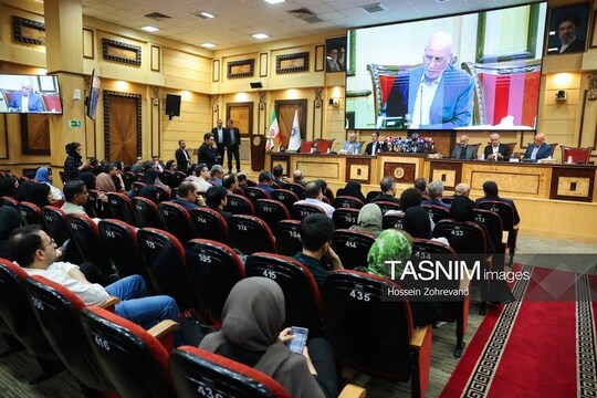 نشست خبری صمد حسن‌زاده، رئیس اتاق بازرگانی، صنایع، معادن و کشاورزی ایران، به مناسبت روز خبرنگار