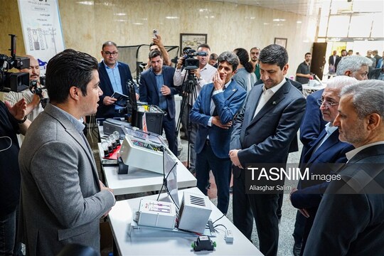 وزیر ارتباطات و فناوری اطلاعات در سفر به خراسان شمالی، با حضور میدانی در مناطق مختلف استان، وضعیت زیرساخت‌های ارتباطی را بررسی کرد و با مسئولان، نخبگان و فعالان حوزه فناوری اطلاعات دیدار و گفت‌وگو داشت.