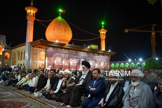مراسم بزرگداشت چهلم رهبر شهید در حرم حضرت شاهچراغ (ع)