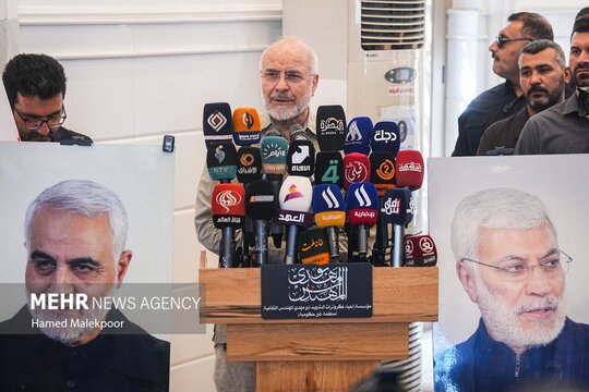 محمدباقر قالیباف، در جریان سفر هیأت پارلمانی ایران به عراق، با حضور در قبرستان وادی‌السلام نجف اشرف، بر مزار شهید ابومهدی المهندس حاضر شد.
