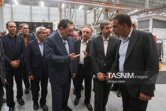 همزمان با هفته دولت دکتر اتابک وزیر صمت صبح روز سه شنبه به اصفهان سفر کرد
