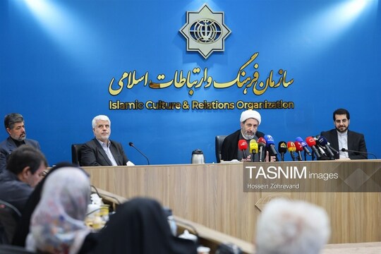سخنرانی حجت‌الاسلام والمسلمین محمدمهدی ایمانی‌پور، رئیس سازمان فرهنگ و ارتباطات اسلامی در نخستین نشست خبری جایزه دیپلماسی فرهنگی و عمومی جمهوری اسلامی ایران